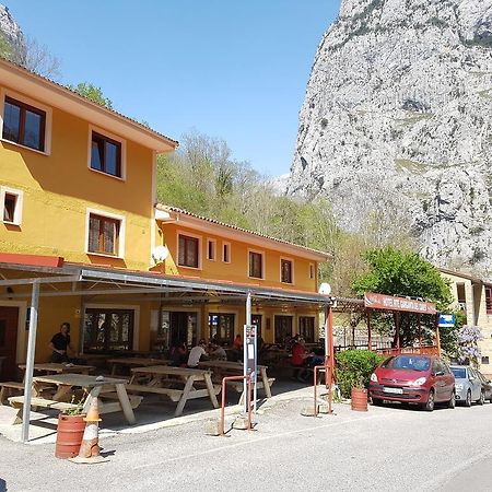 Hotel Garganta Del Cares ポンセボス エクステリア 写真