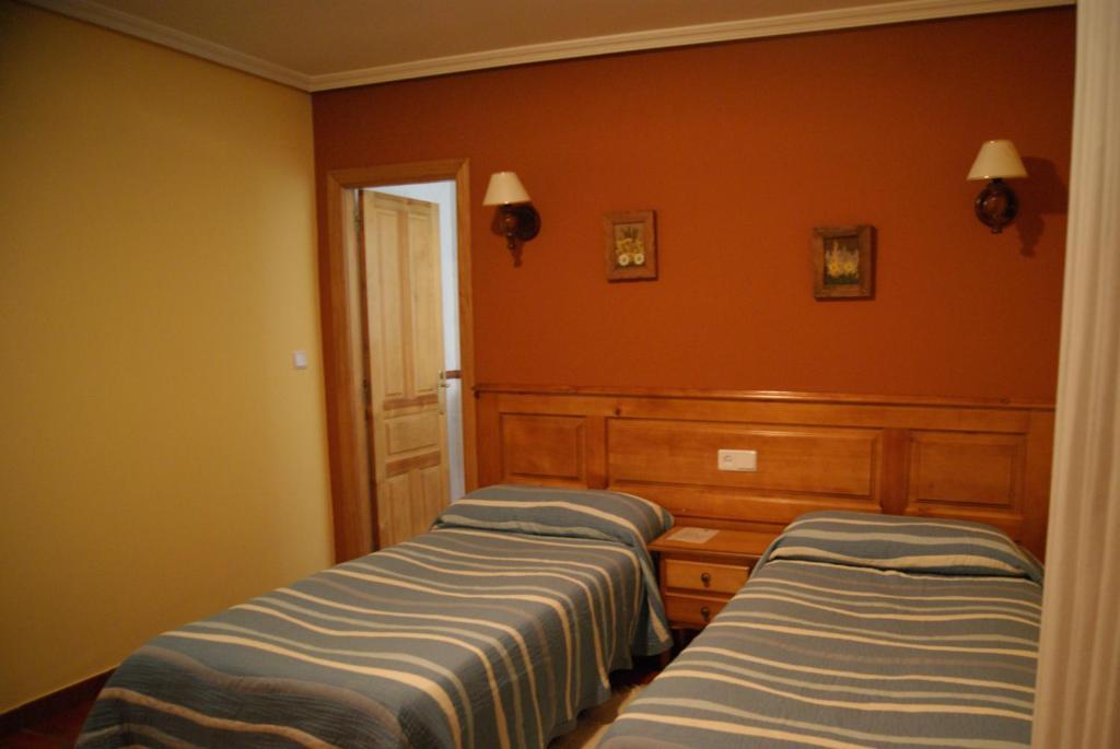 Hotel Garganta Del Cares ポンセボス 部屋 写真